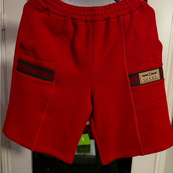 BOY GUCCI SHORTS (KIDS)BERMUDA
FELTED COTTON JERSEY
LOBSTER RED/MIX - Picture 1 of 5